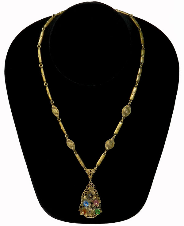 1920's Czechoslovakian pendant necklace