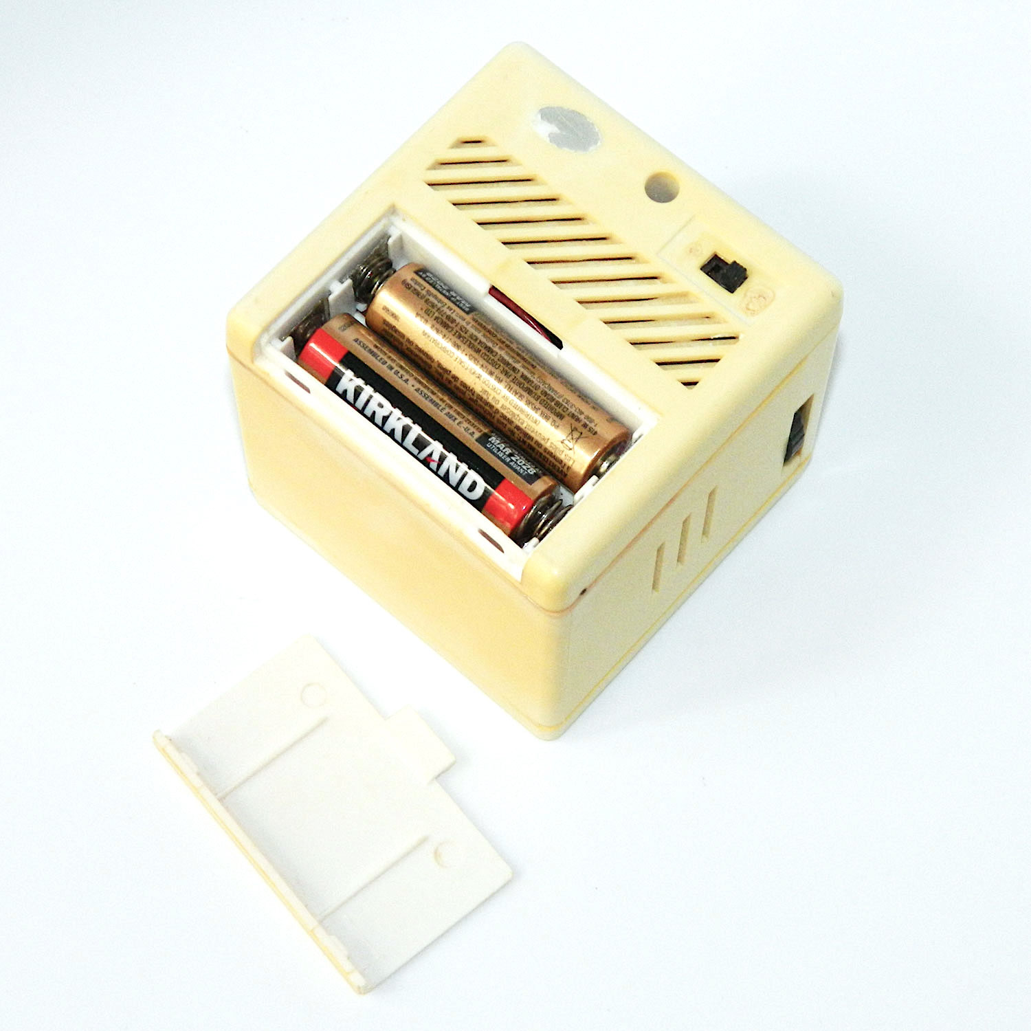 Vintage Sony Cube transistor radio