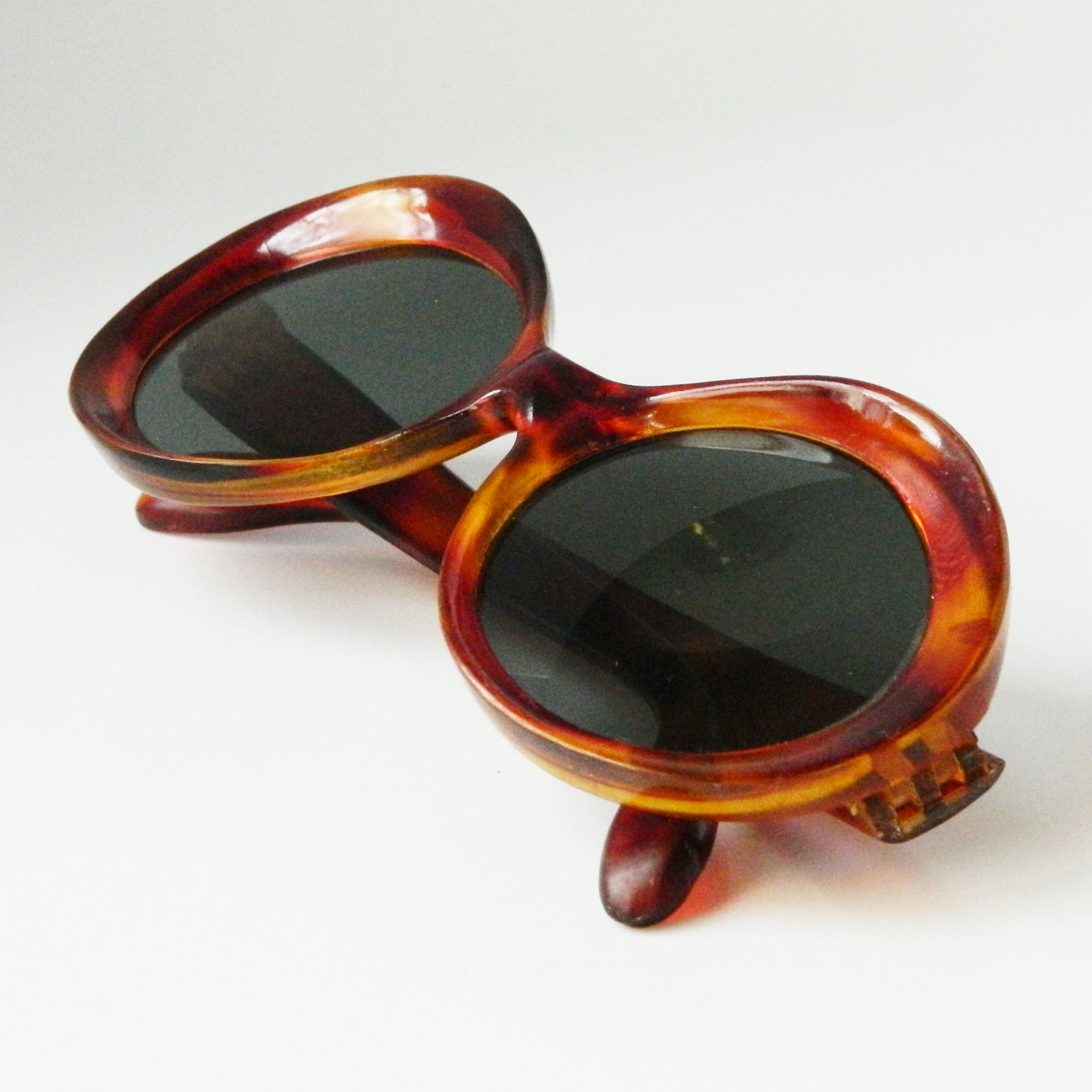 1960s mod sunglasses