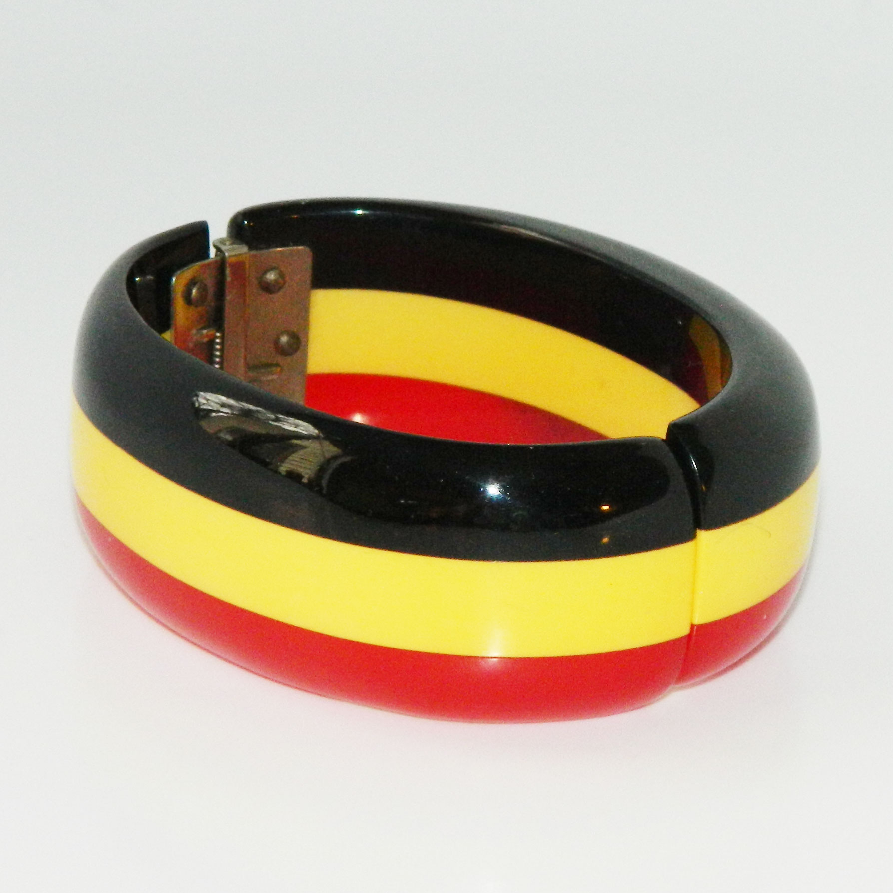 Three color bakelite clamper bracelet