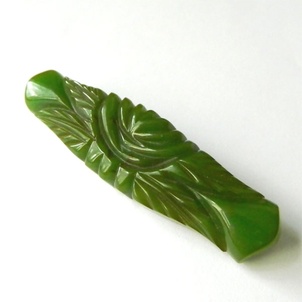 1930's carved bakelite brooch