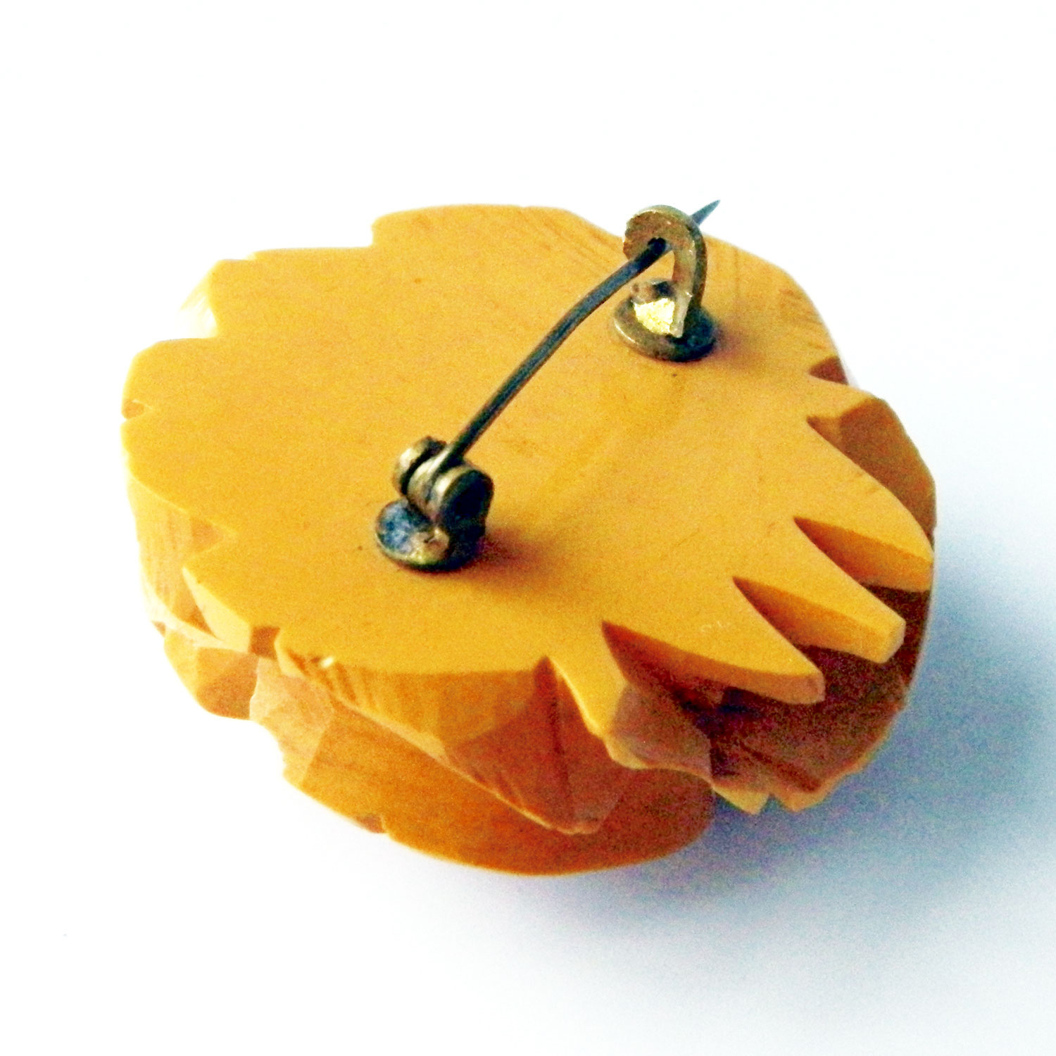 bakelite brooch