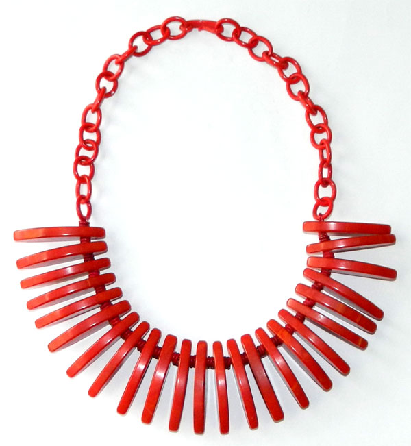 1930's red bakelite necklace