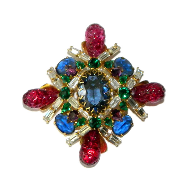 1950's Schreiner rhinestone brooch