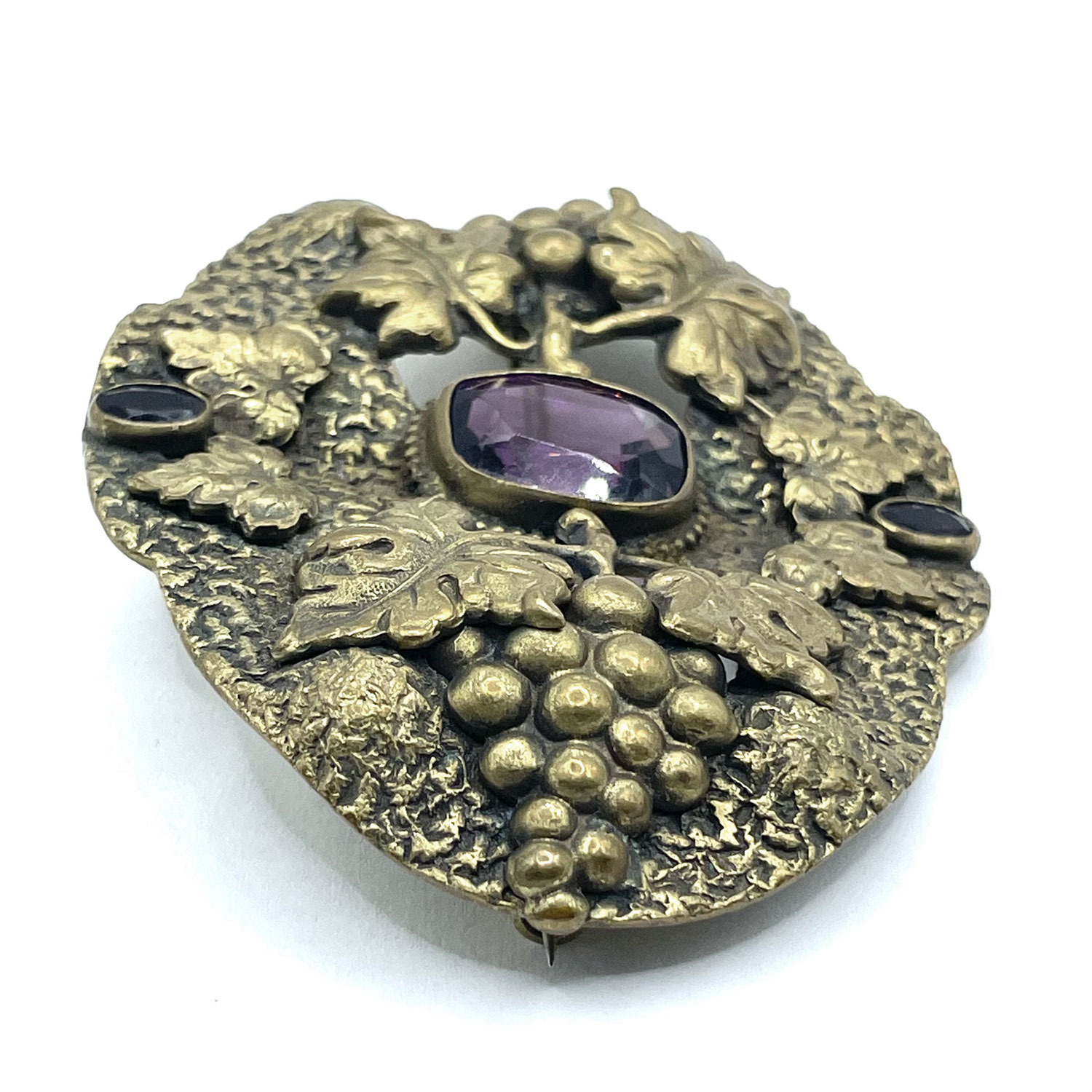 Victorian grape leaf brooch