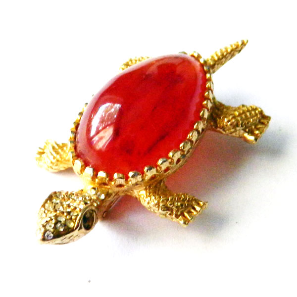 Hattie Carnegie turtle brooch