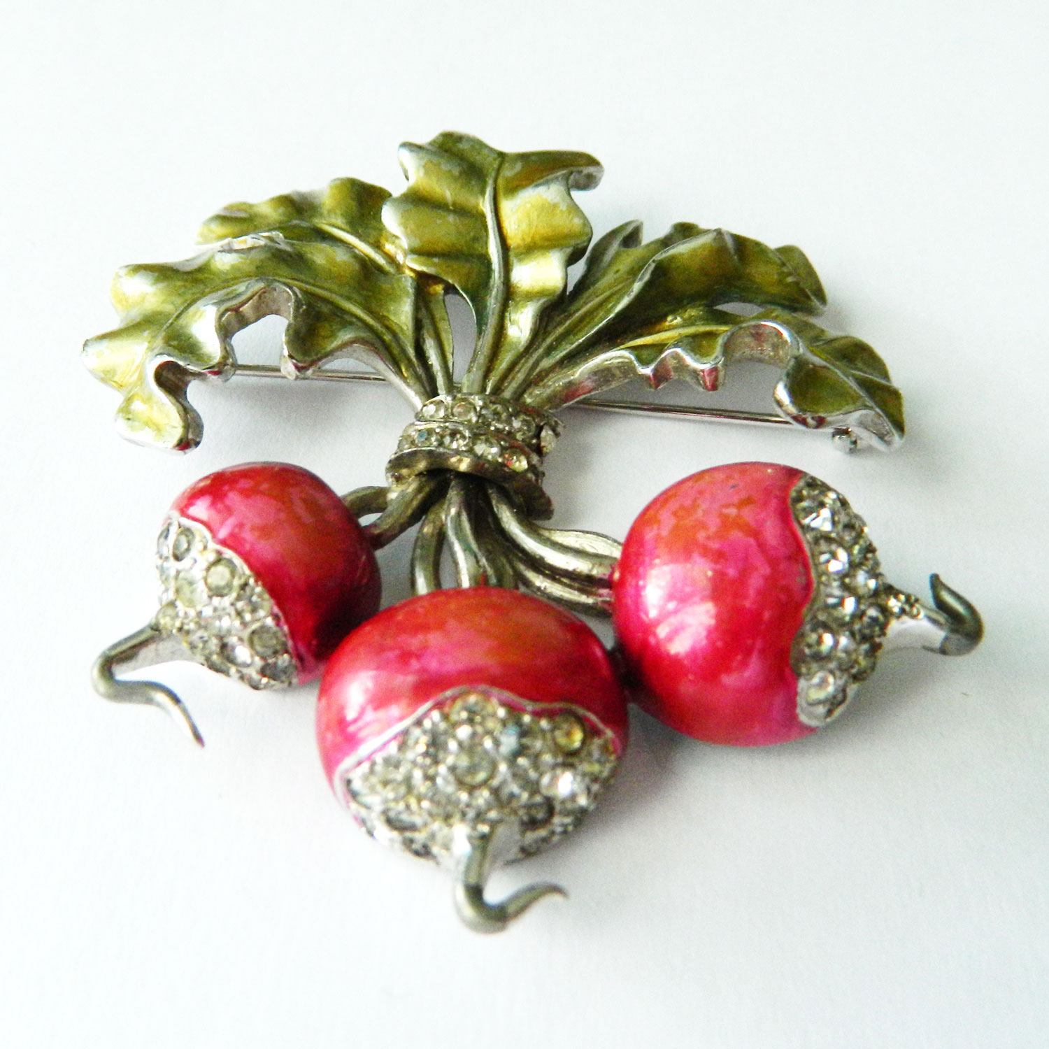 1940's radish brooch