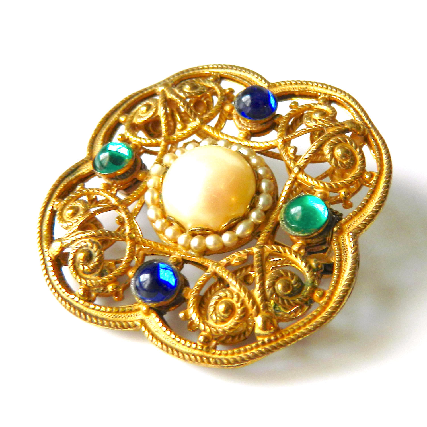 Miriam Haskell pearl brooch