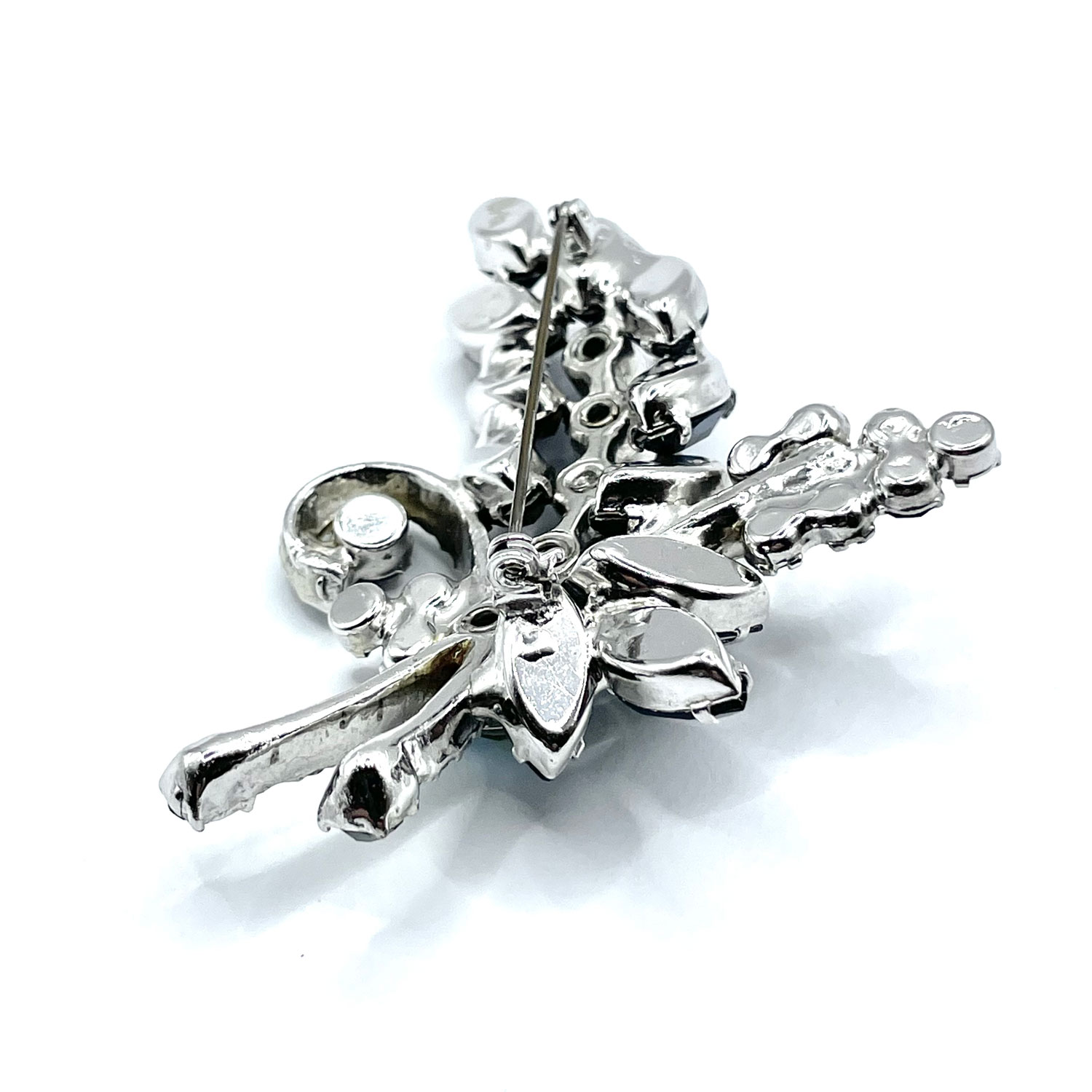 1960s Juliana rhinestone flower brooch