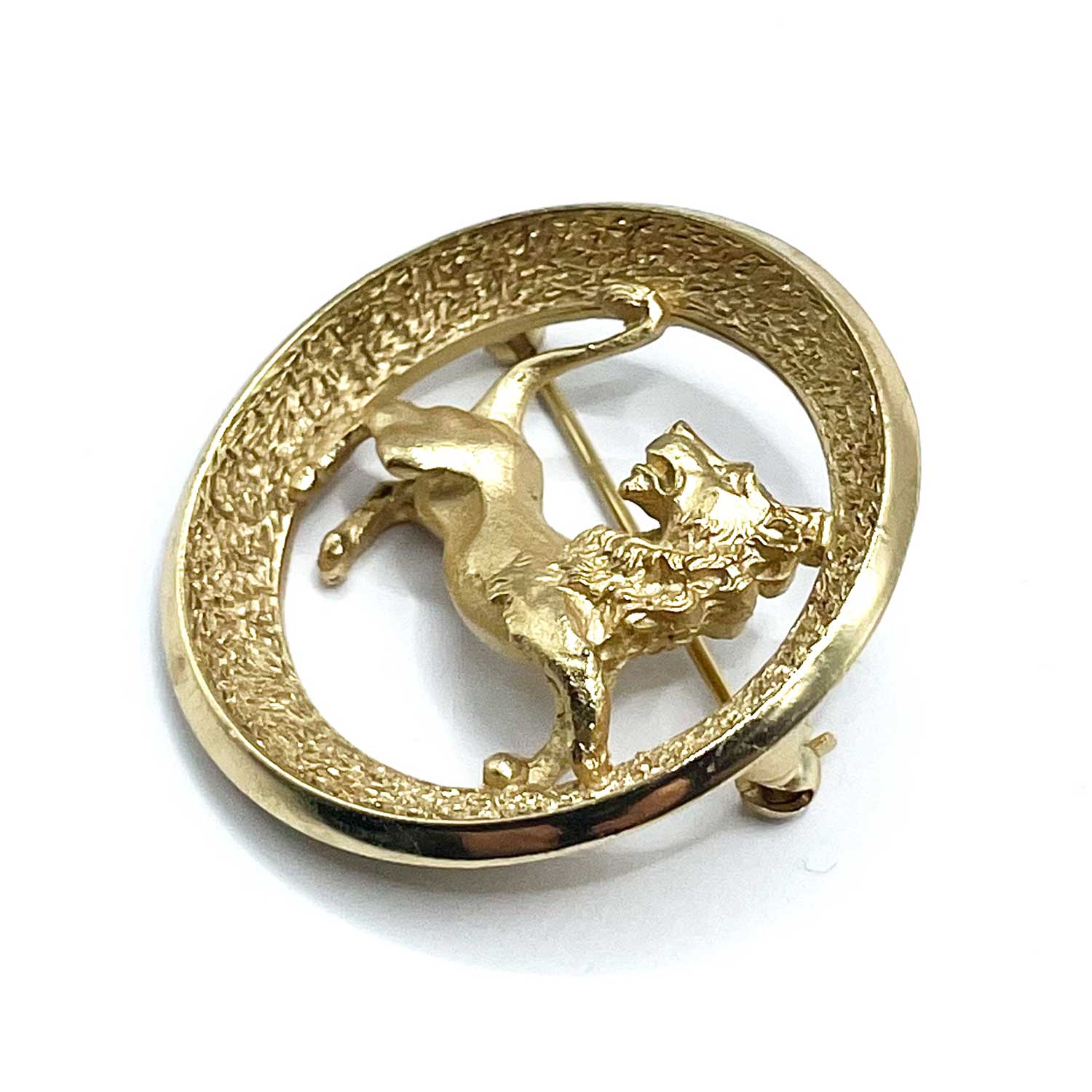 Leo lion astrological pin