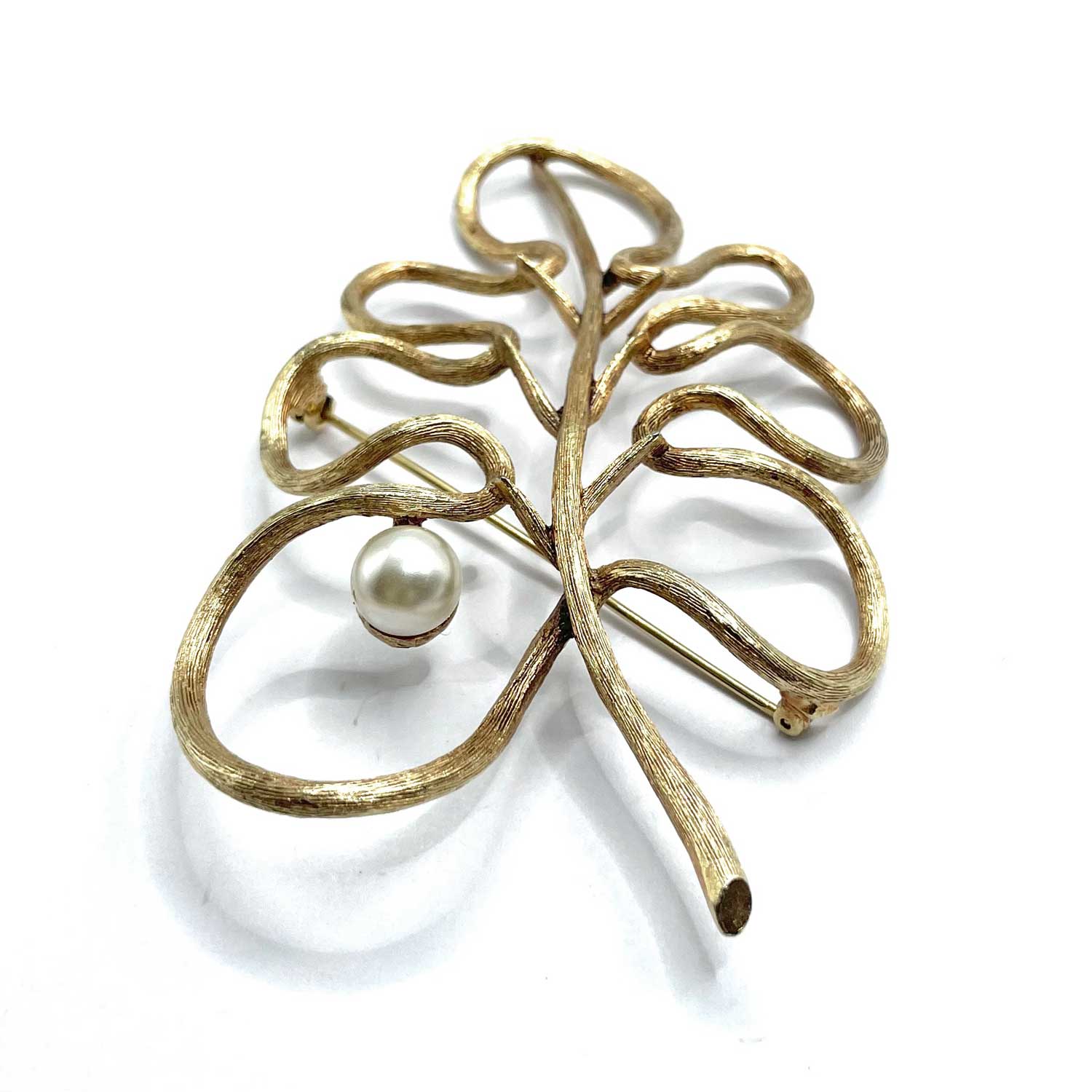 Oak Leaf Pearl Brooch