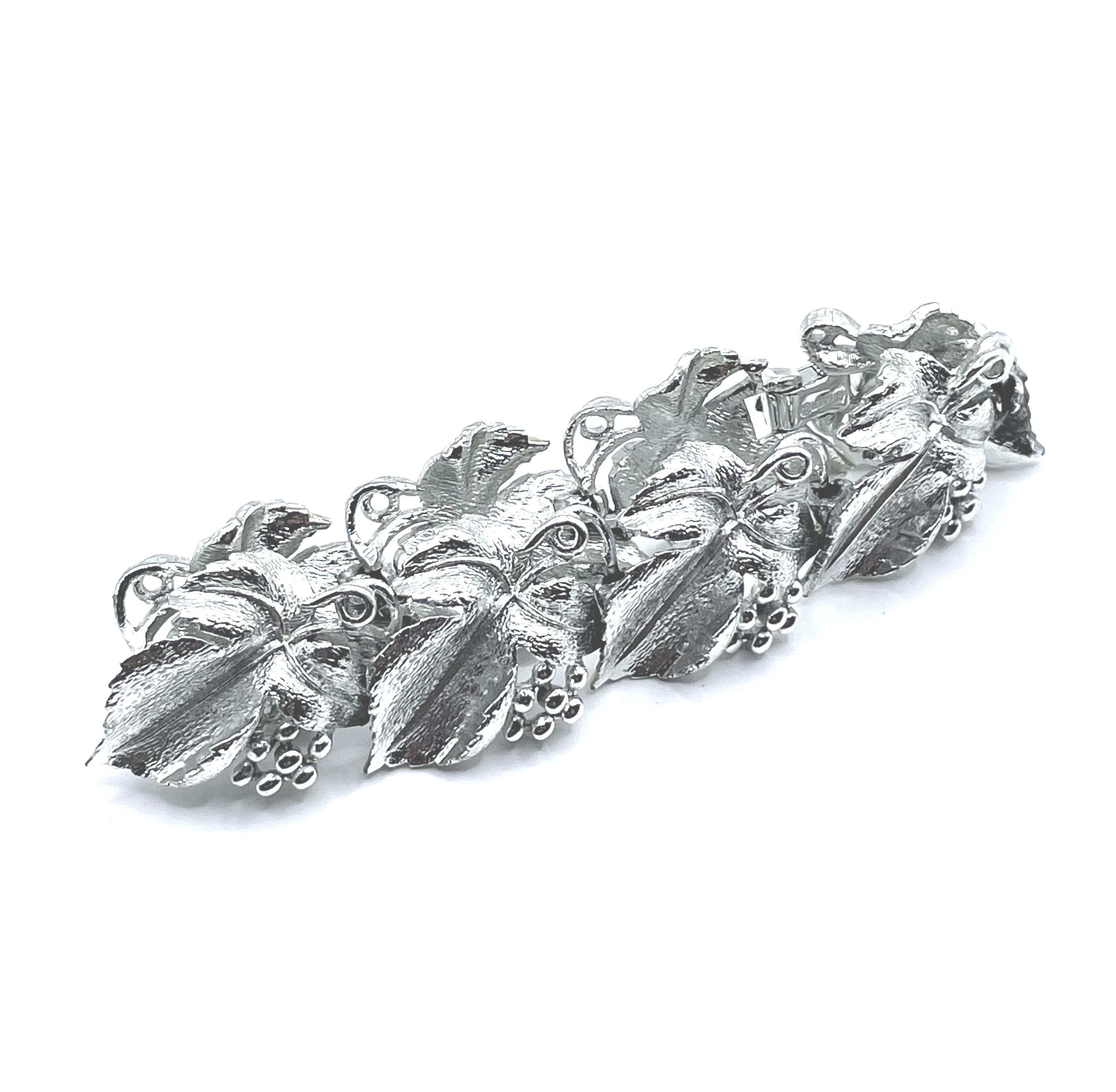 Lisner grapevine bracelet