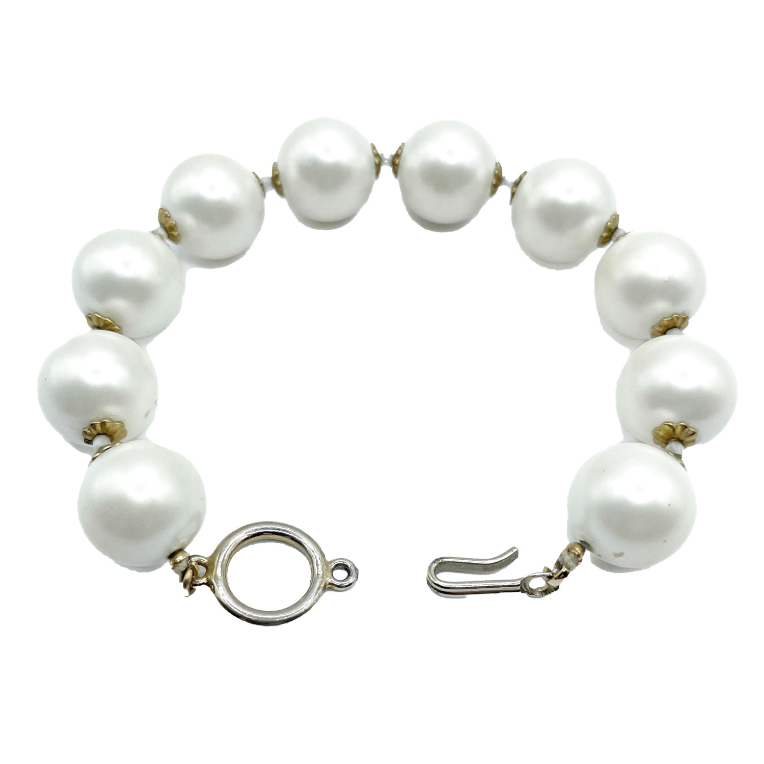 Vintage faux pearl bracelet