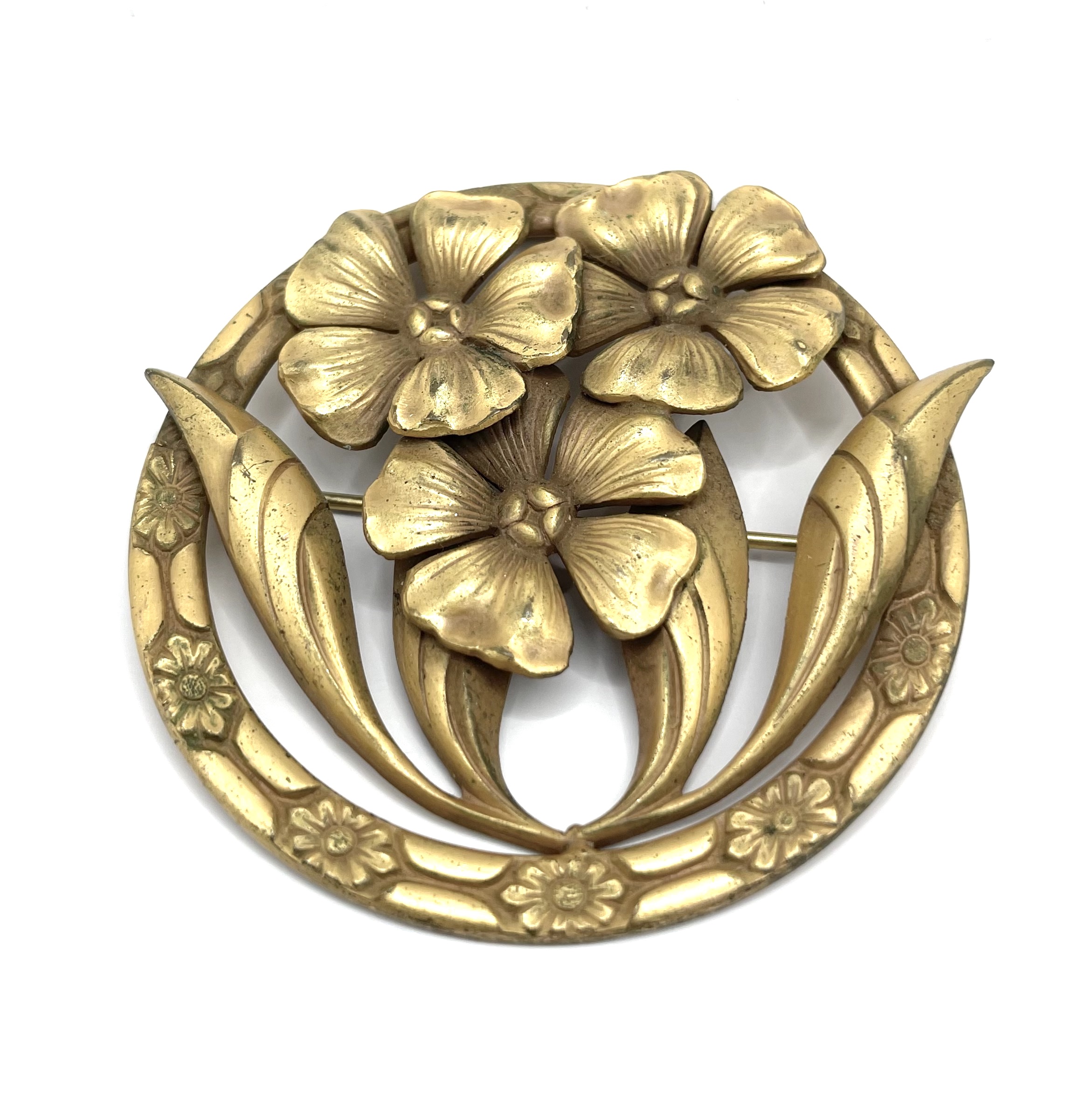 1930s floral brooch