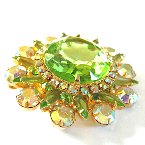 Green rhinestone brooch