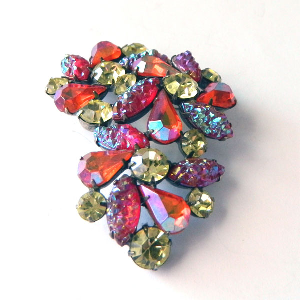 1950's Schiaparelli brooch