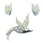 Sarah Coventry rhinestone bird brooch