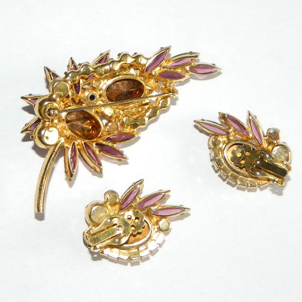 Juliana brooch set