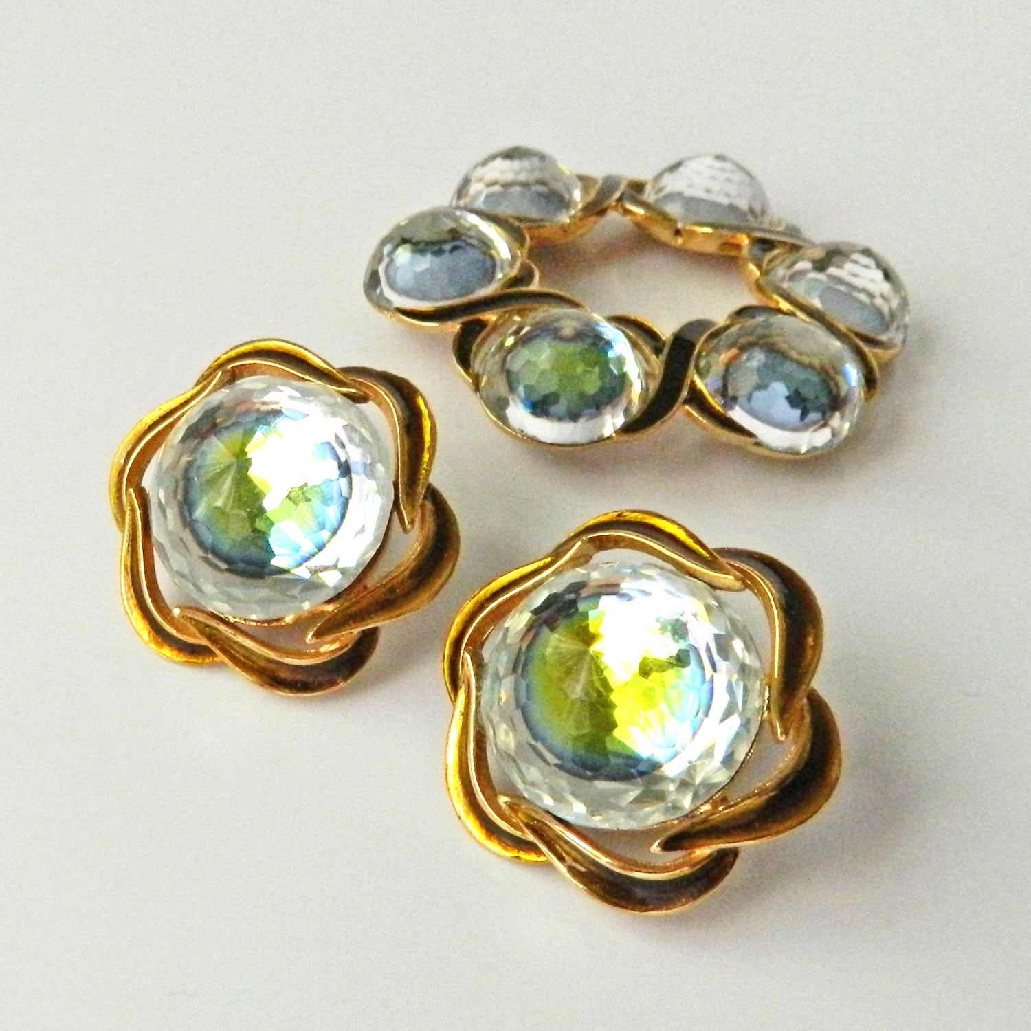 Vendome rhinestone brooch set