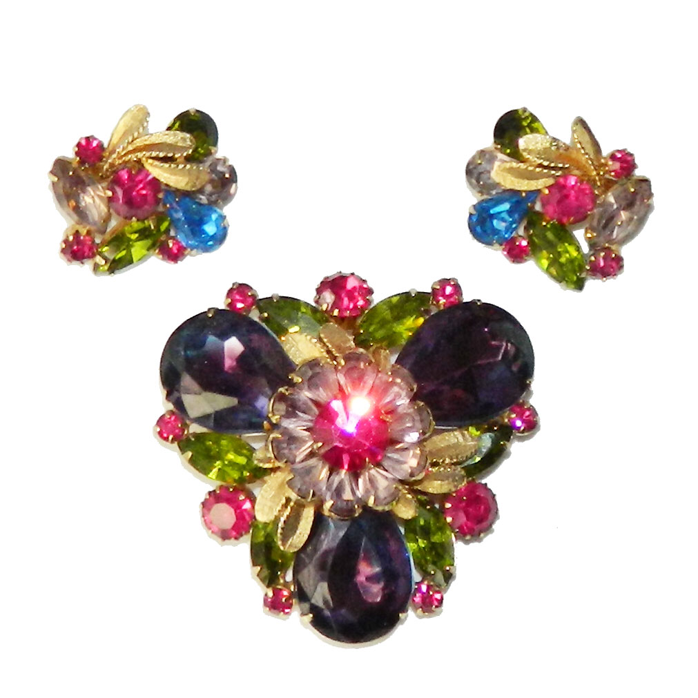 Vendome rhinestone brooch set