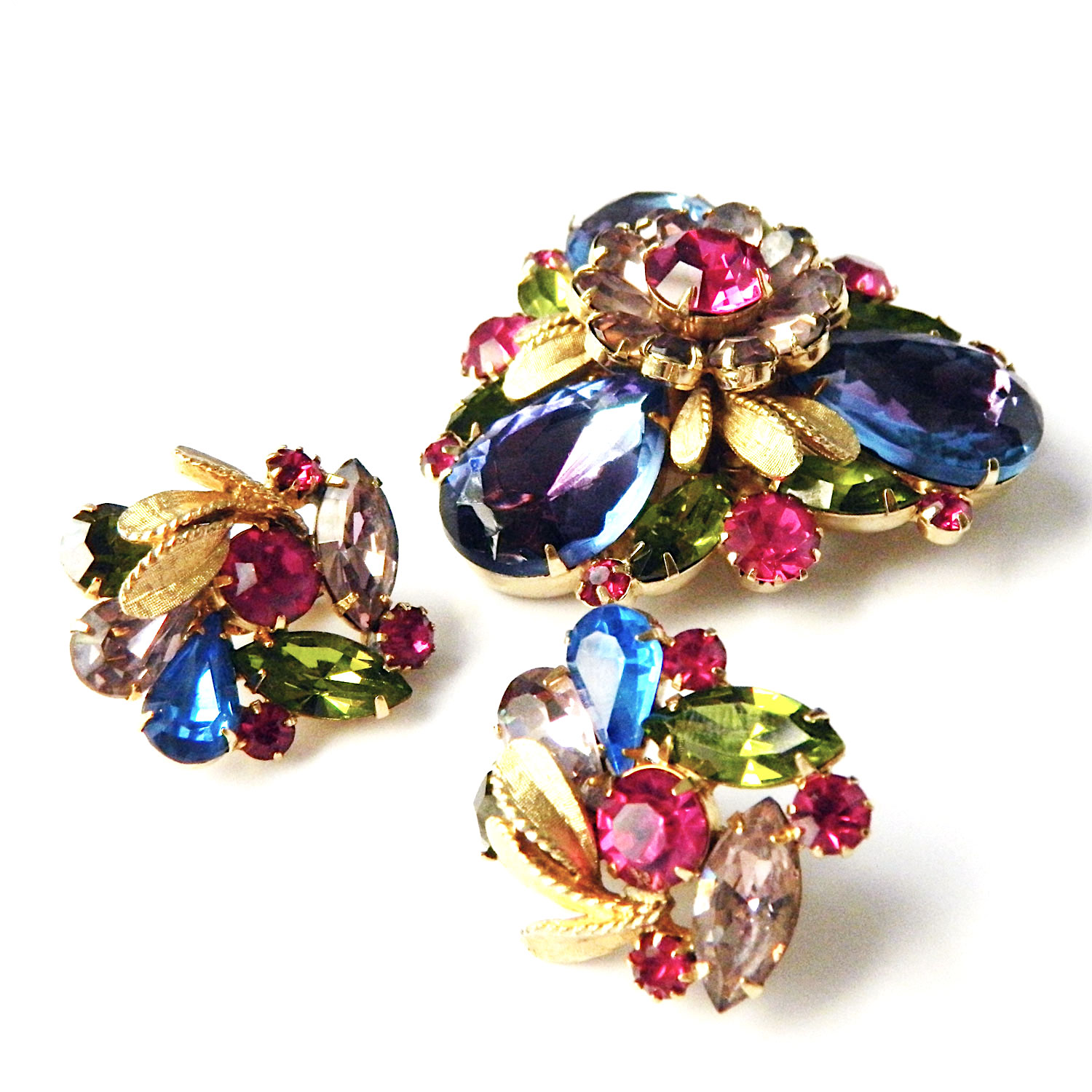 Vendome rhinestone brooch set