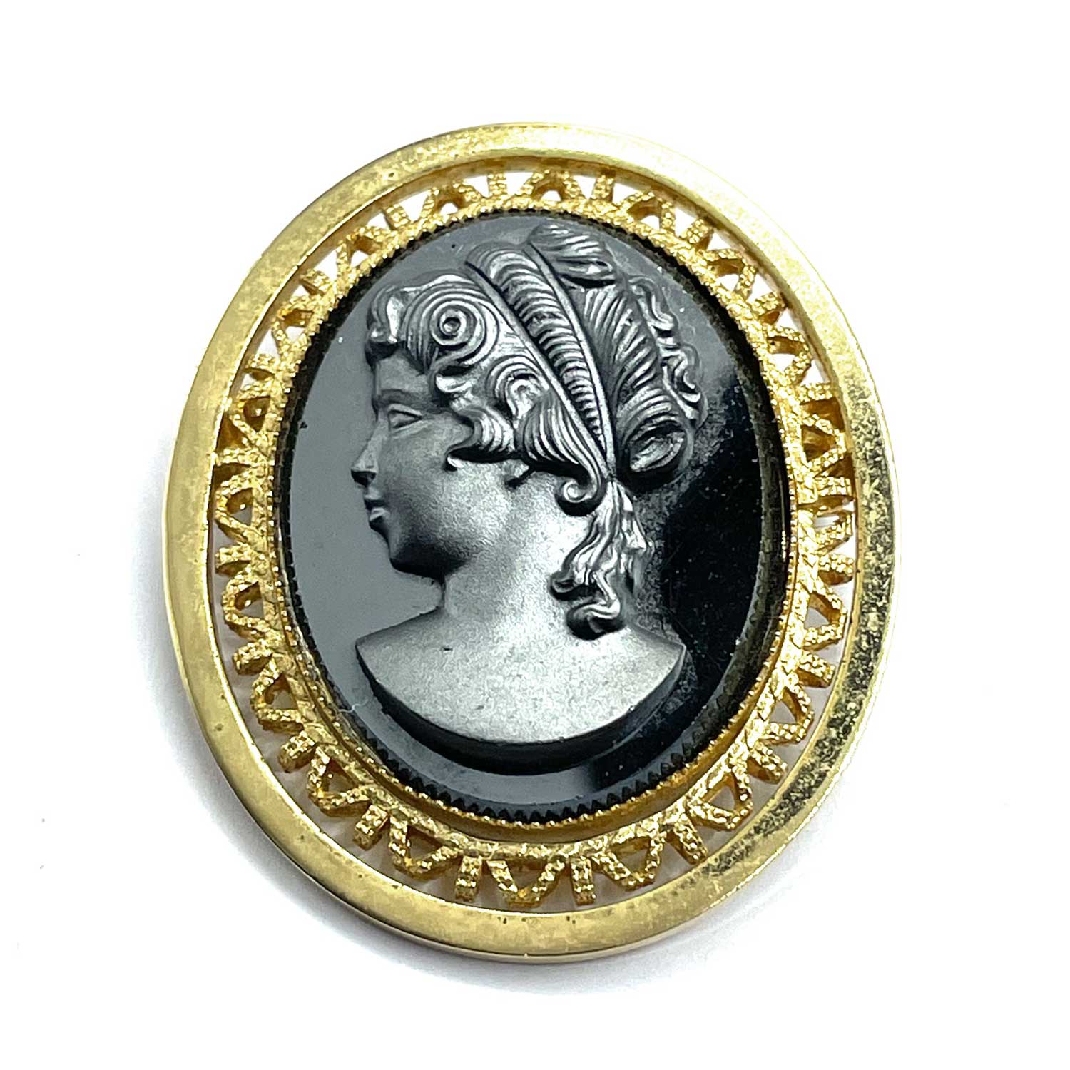 Vintage Cameo brooch and earring set