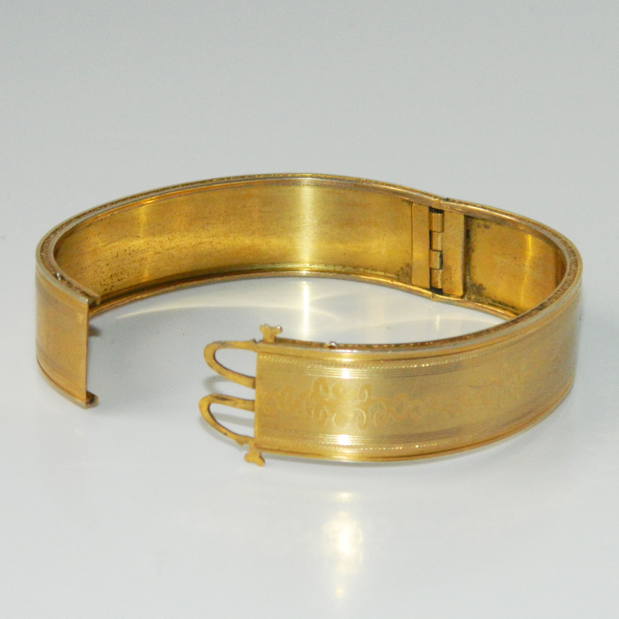 Antique gold filled bangle bracelet