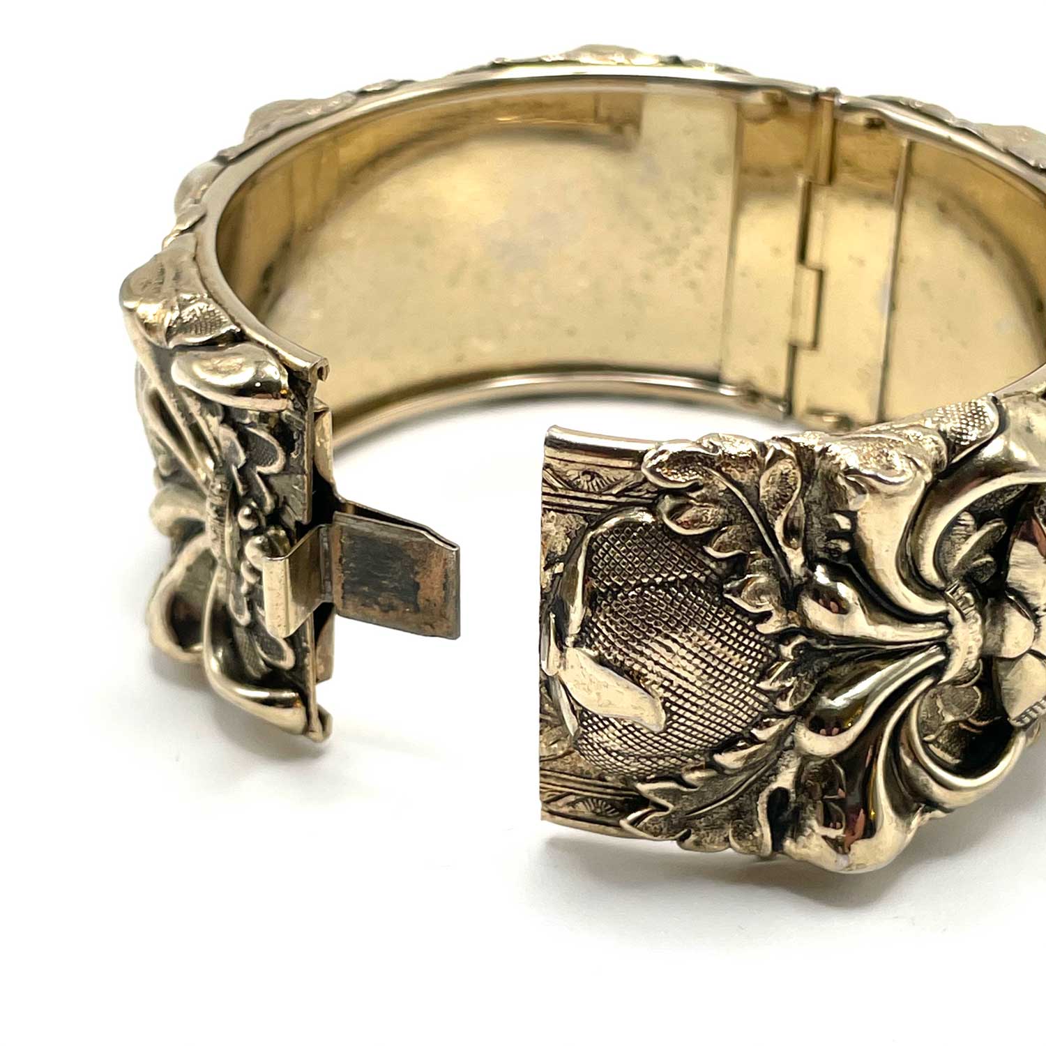 1950s fancy bangle bracelet
