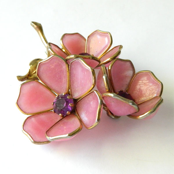 1940's Trifari pink flower fur clip