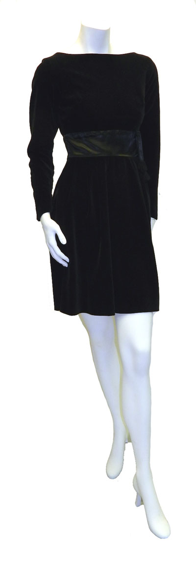1960's little black velveteen dress