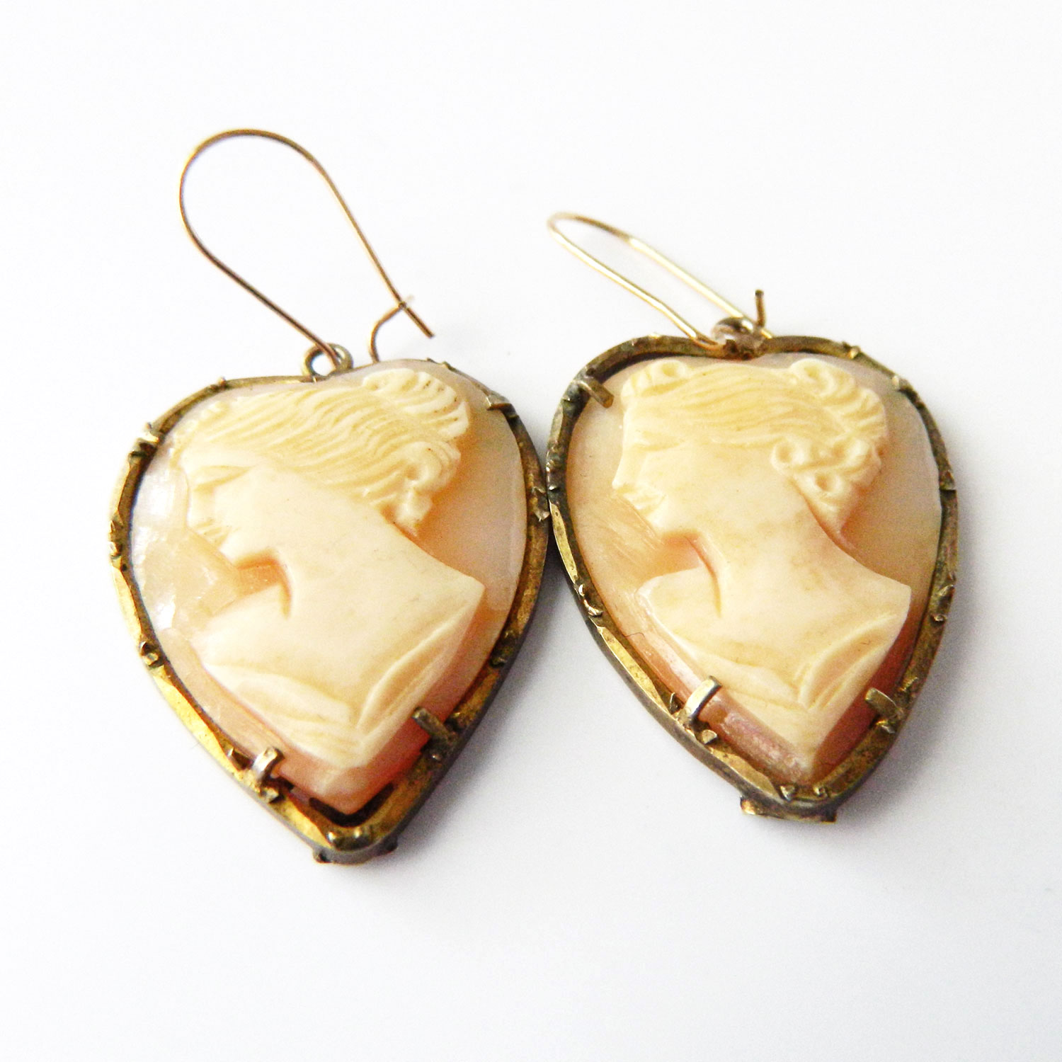 antique cameo earrings