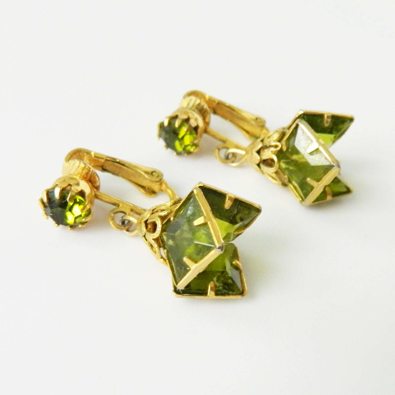 Green rhinestone drop earrings