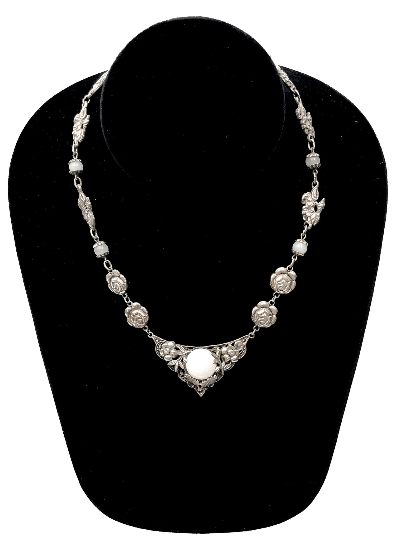 1920s cabochon pendant necklace