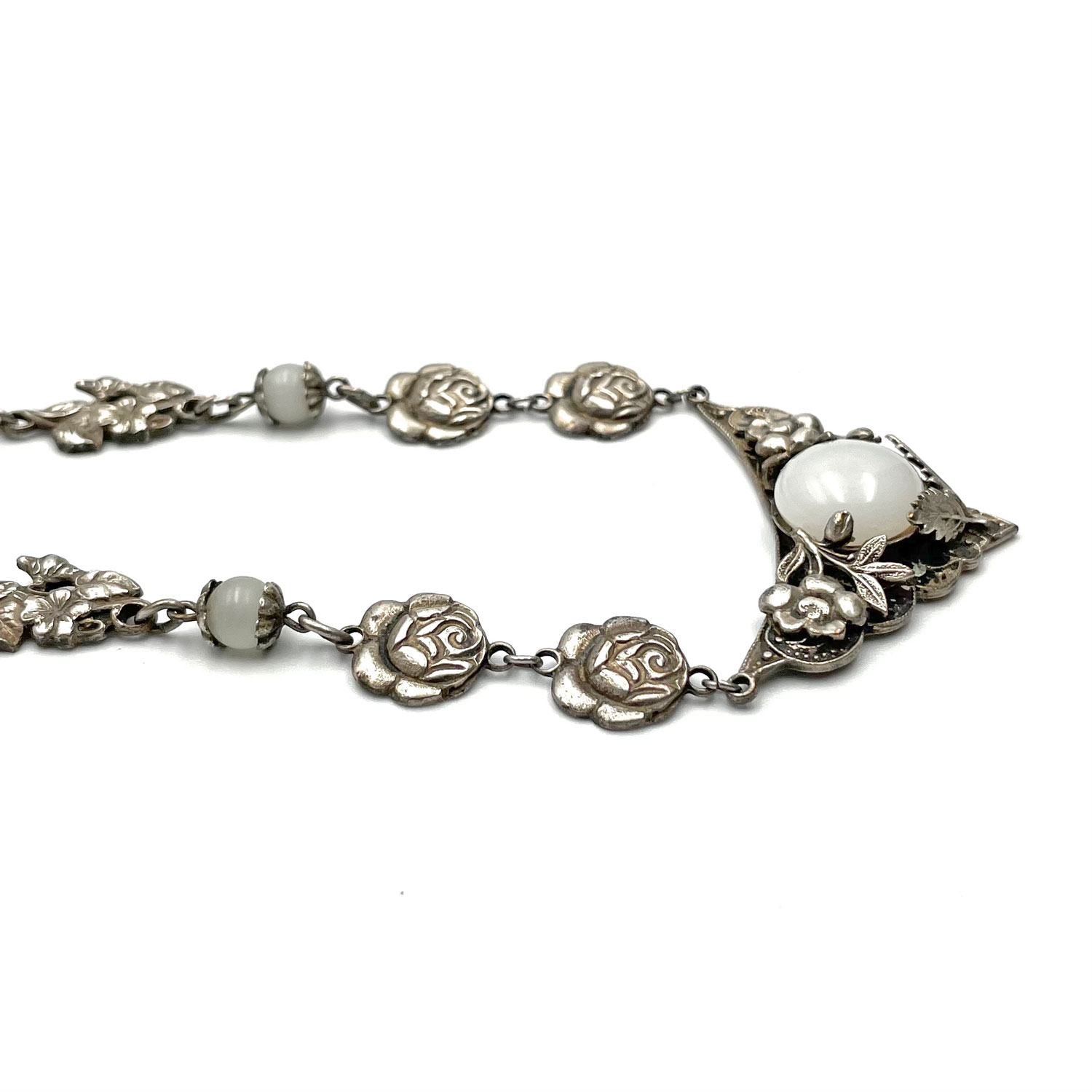 1920s cabochon pendant necklace