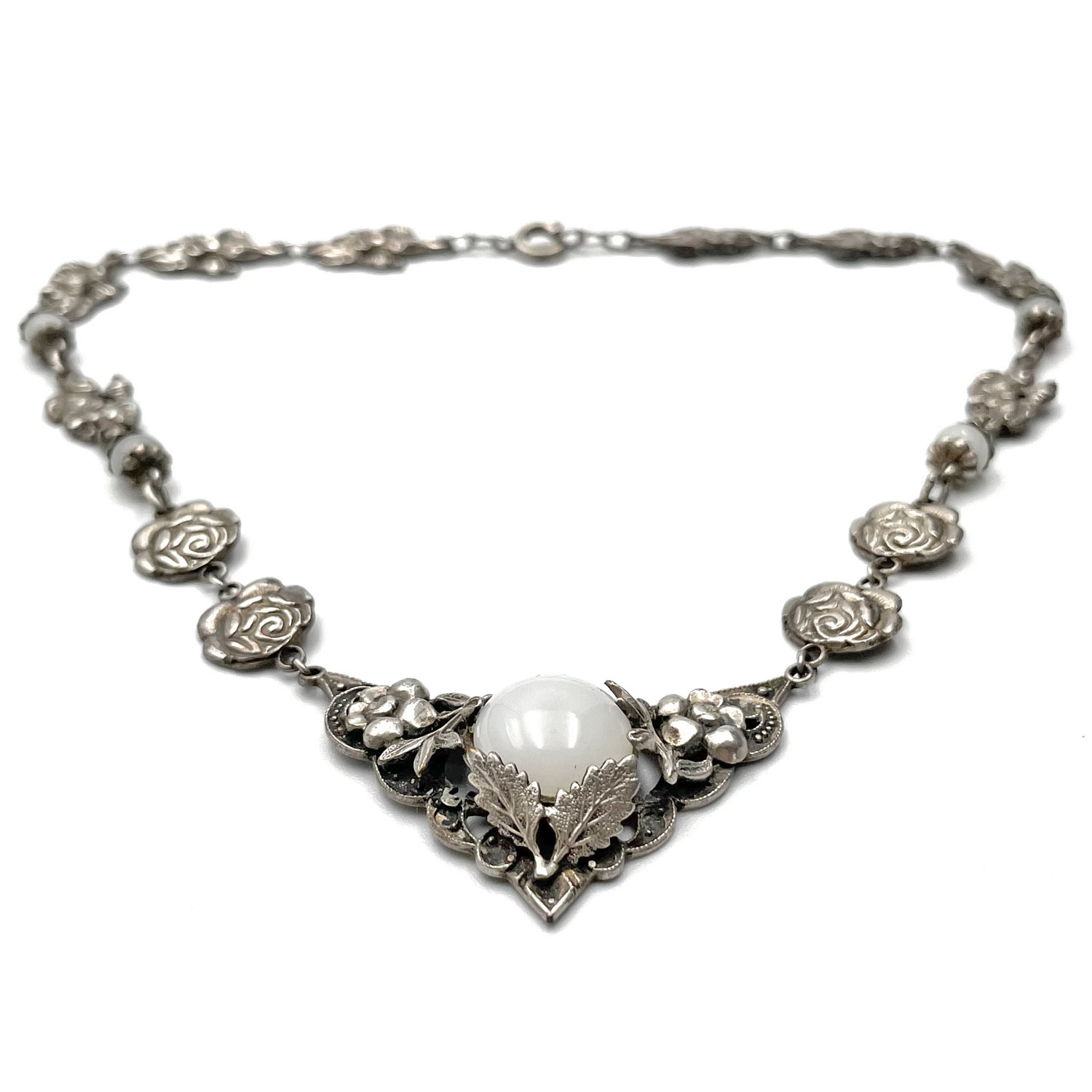 1920s cabochon pendant necklace