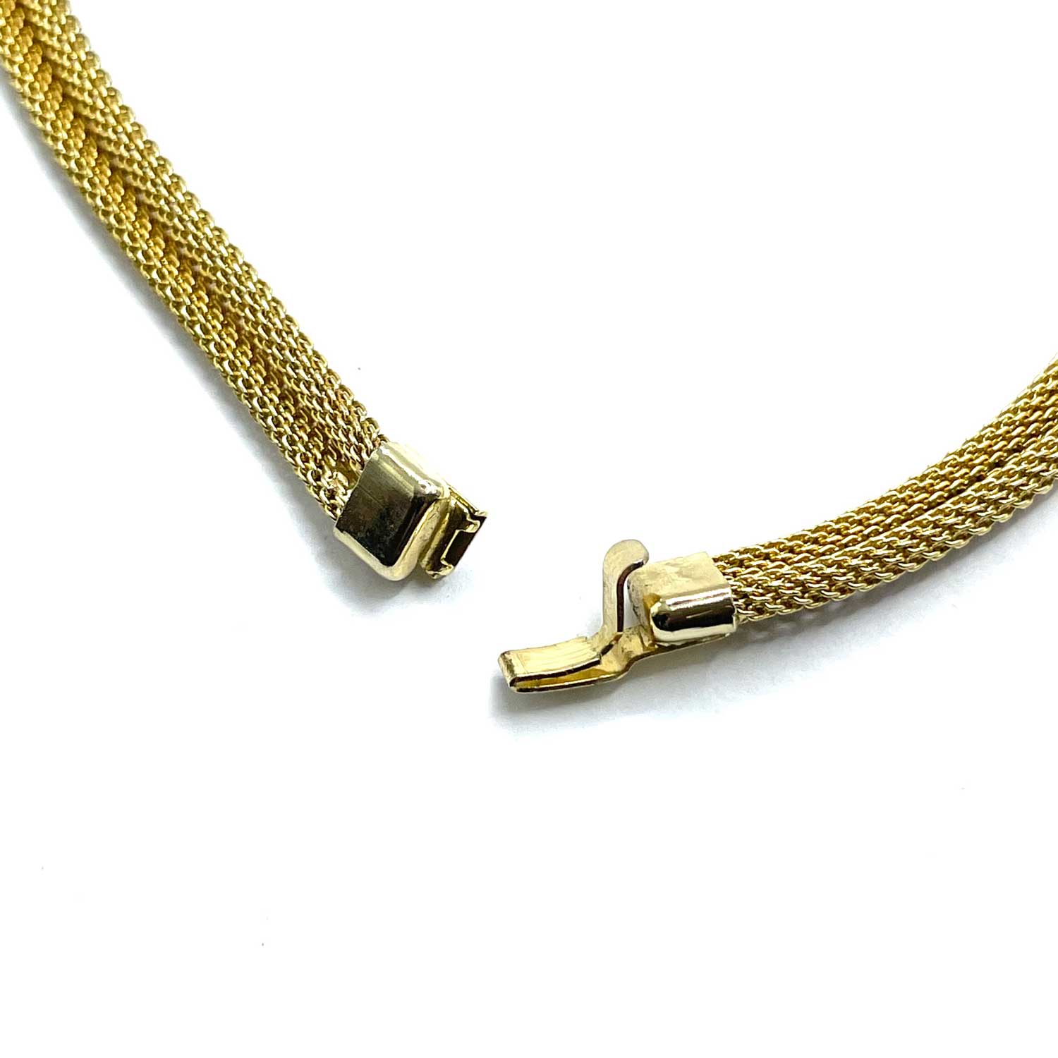 Rhinestone pendant necklace
