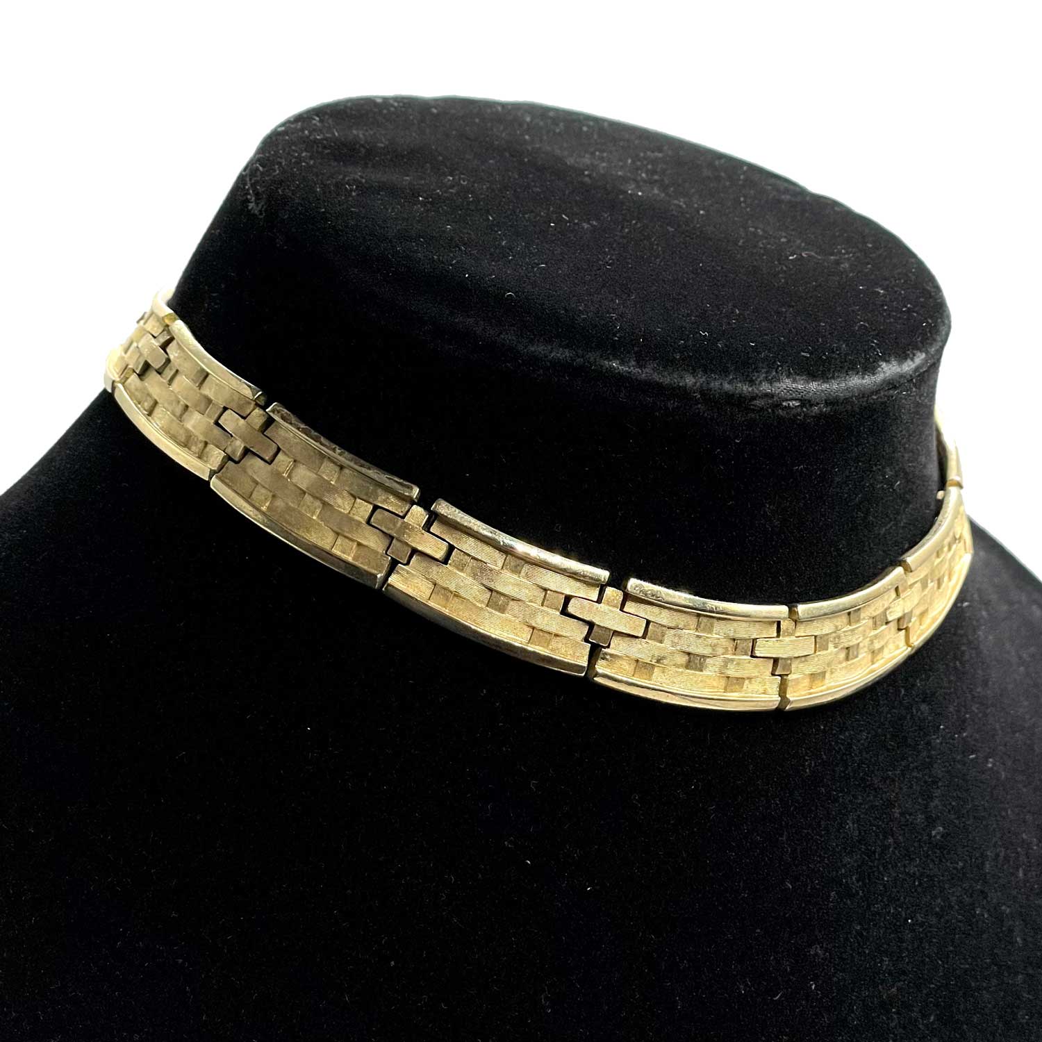 Trifari choker necklace