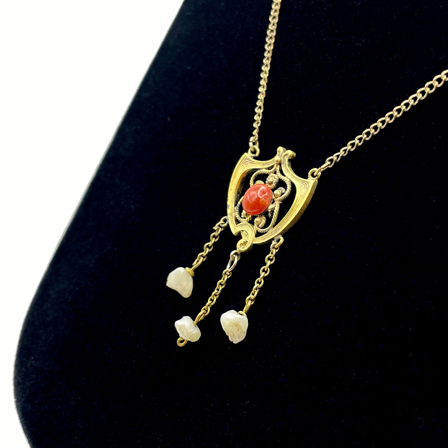 Antique lavalier Art Nouveau pendant necklace