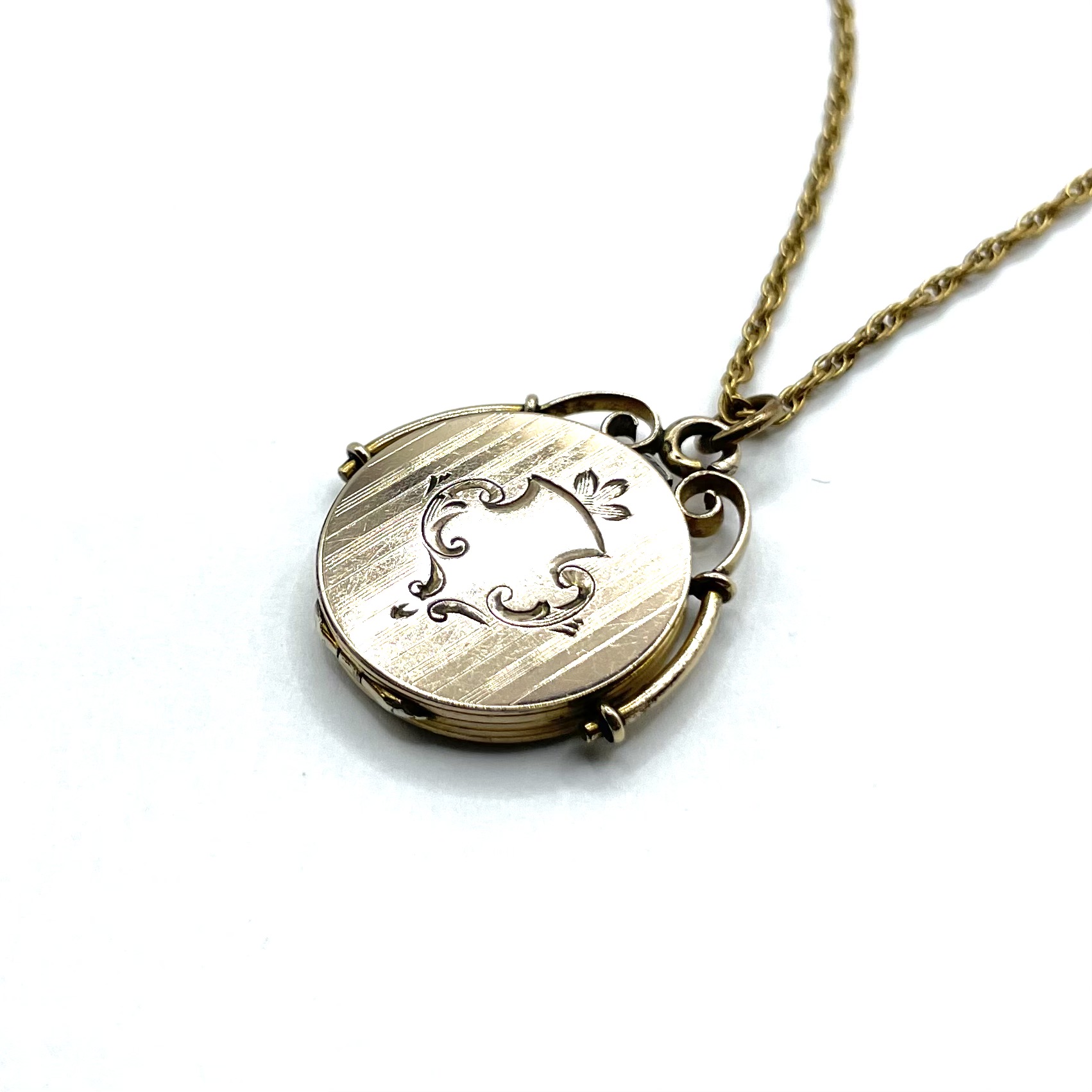 Antique locket pendant necklace