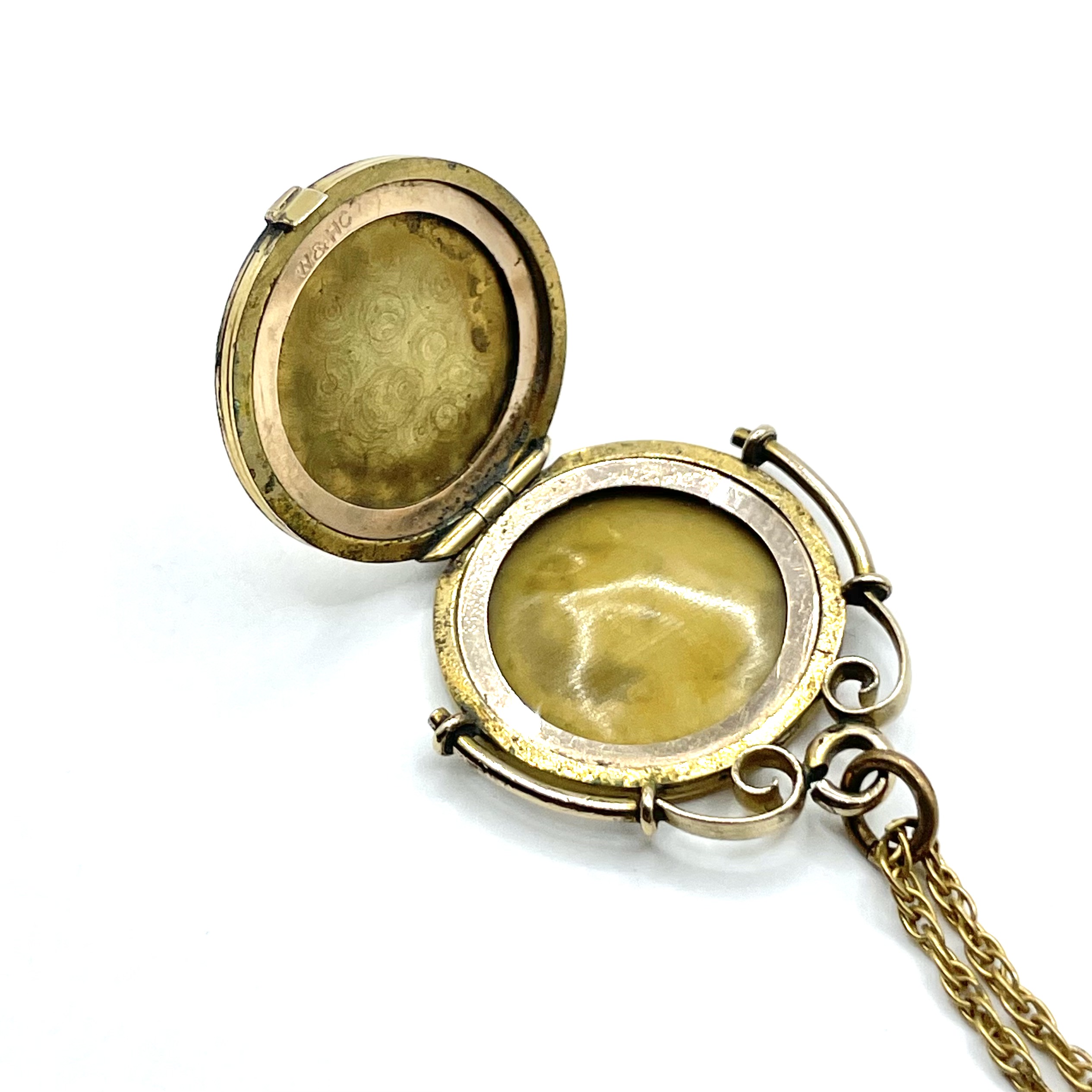 Antique locket pendant necklace