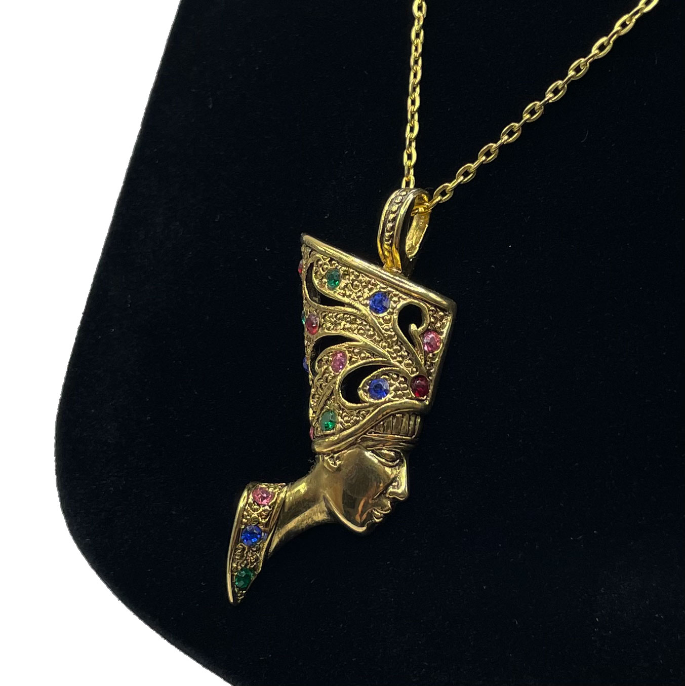 Nefertiti pendant necklace