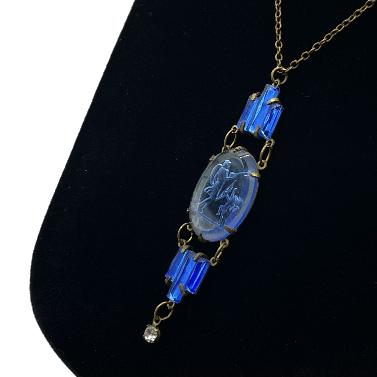 Art Deco Czech pendant necklace