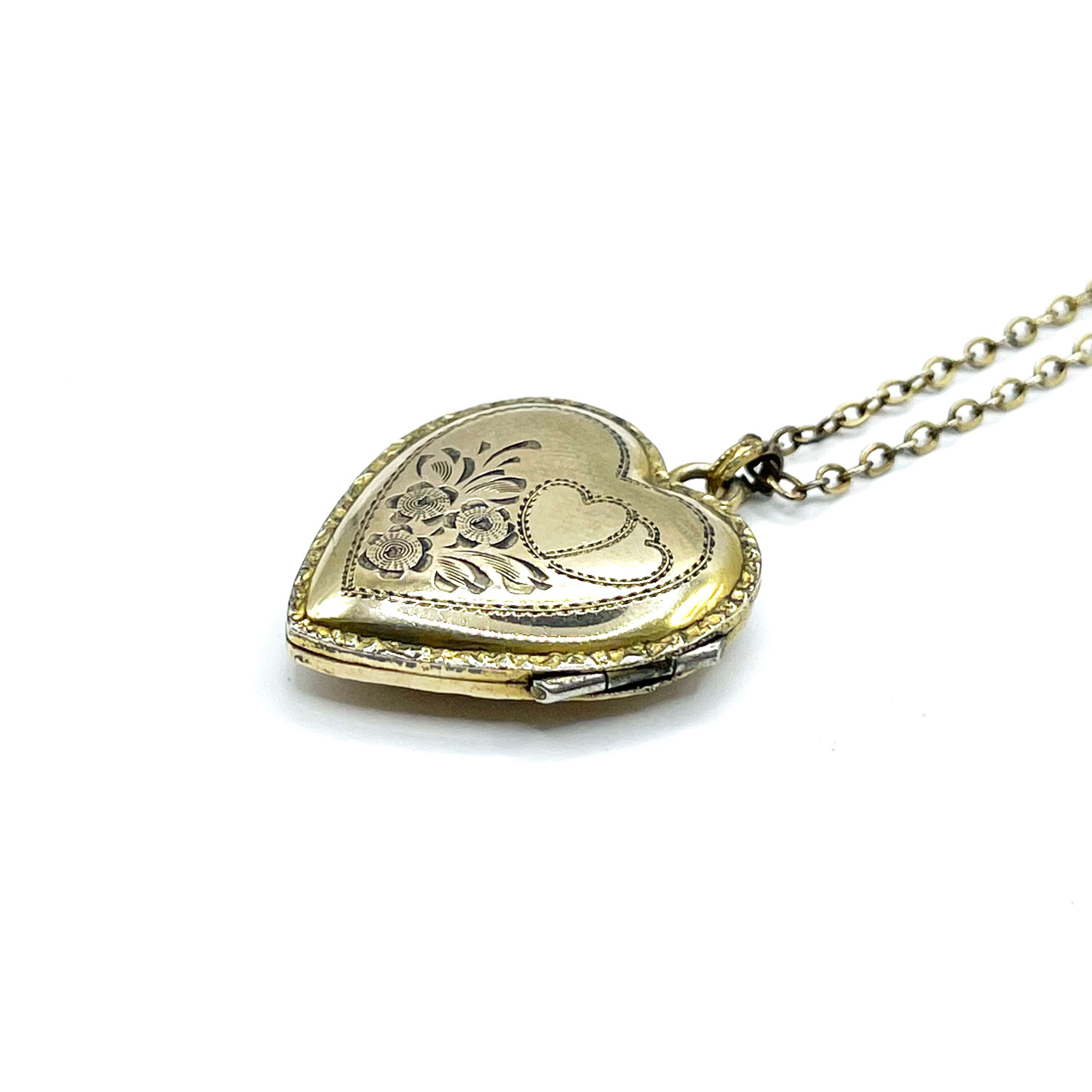 Antique heart locket pendant necklace