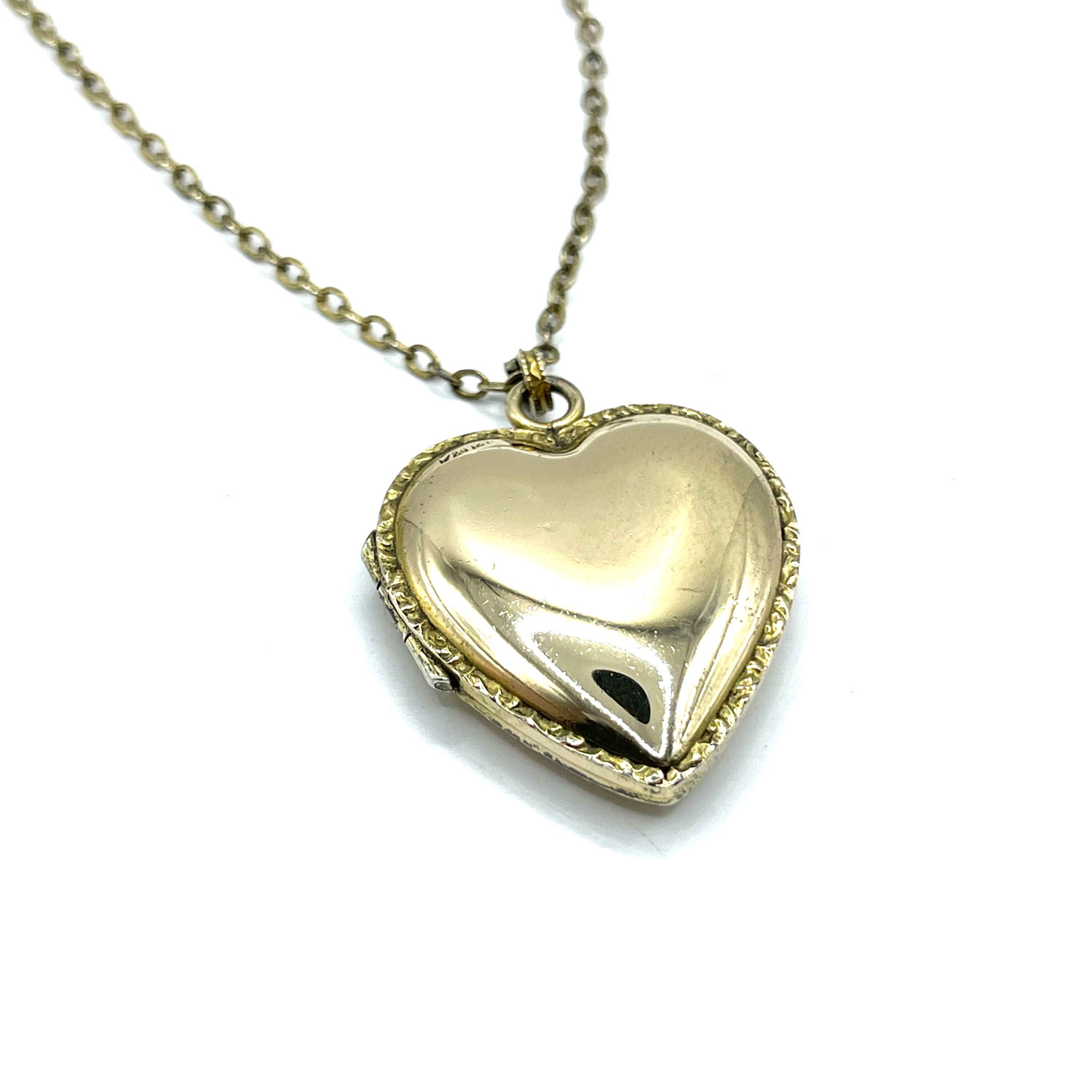 Antique heart locket pendant necklace