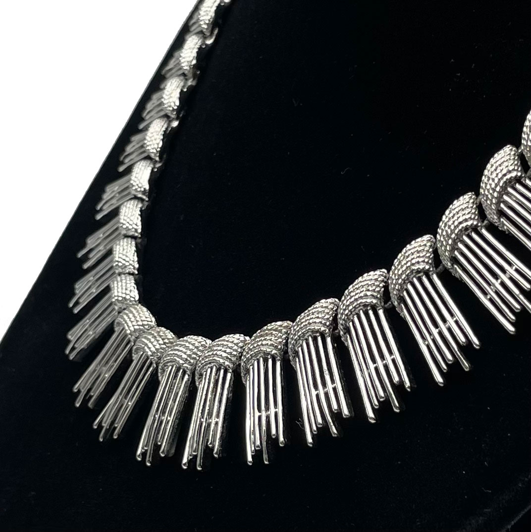 Sarah Coventry necklace