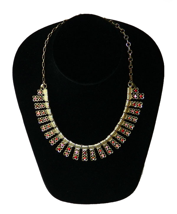 Pink rhinestone necklace