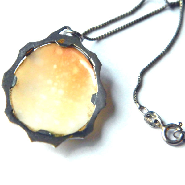 1920's art deco cameo pendant necklace