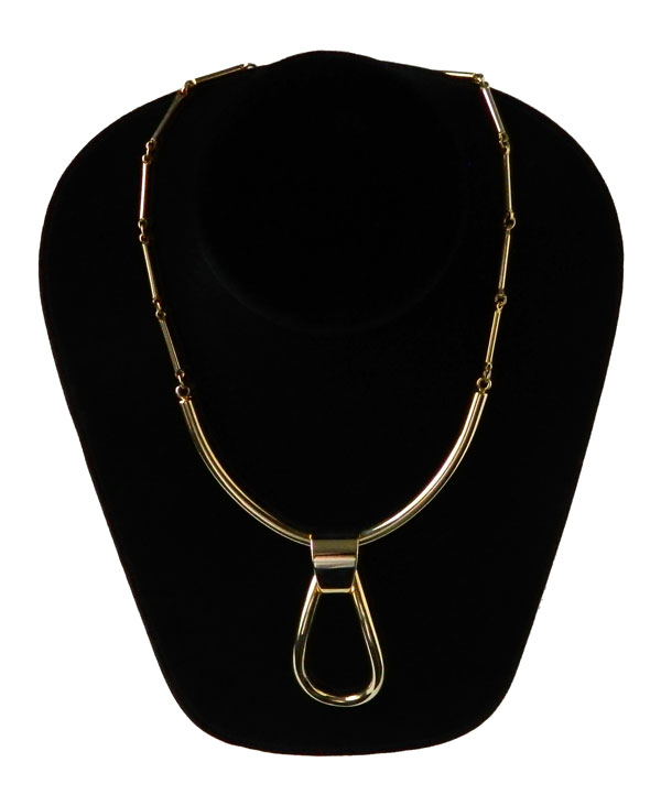 Sarah Coventry pendant necklace