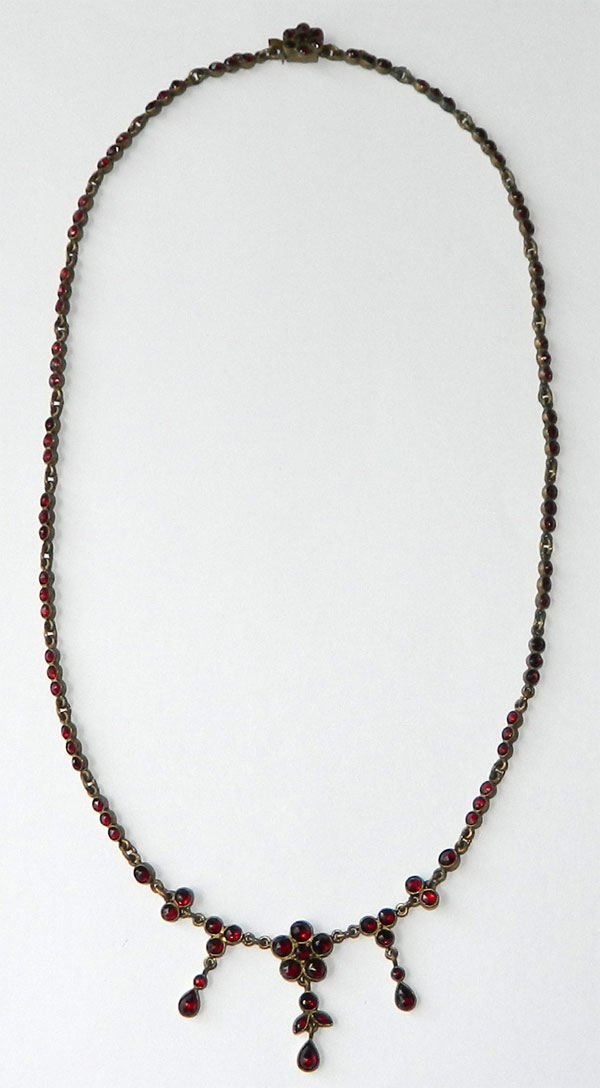 Antique garnet necklace