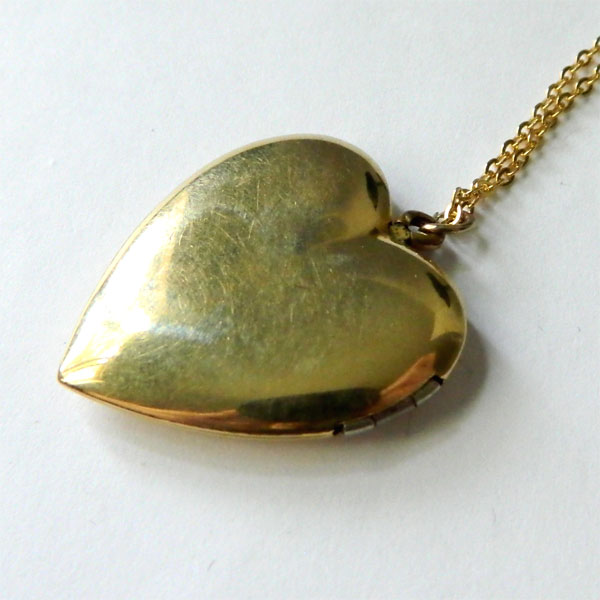 Vintage heart locket necklace